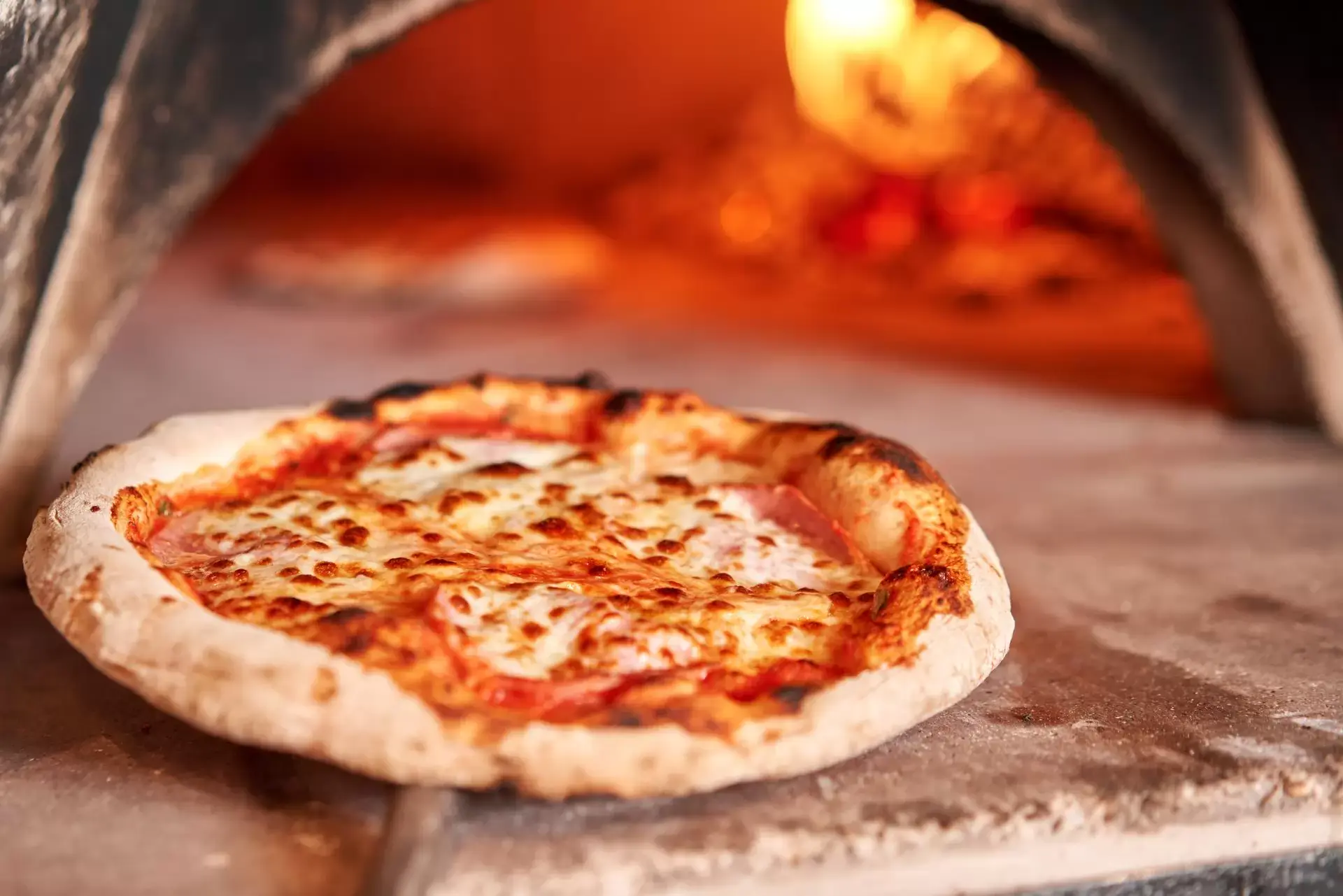 Echte neapolitanische Pizza: das Originalrezept  